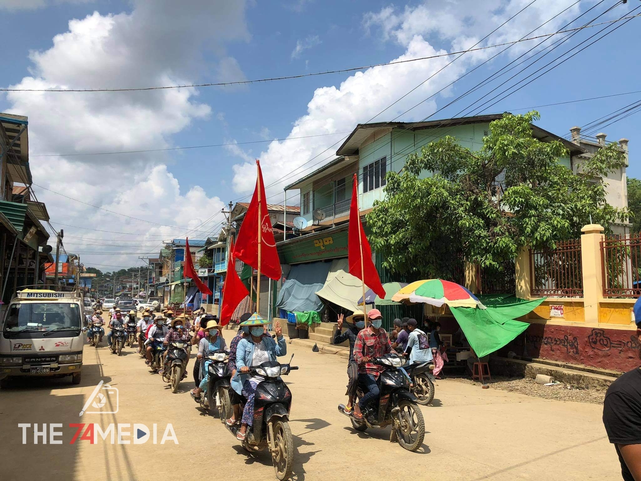 ဖားကန်မြို့နယ်၊ ဆိပ်မူ(ဆိုင်းတောင်) ကျေးရွာတွင် အာဏာရှင်ဆန့်ကျင်ရေးဆိုင်ကယ်သပိတ် ဆက်လက်ပြုလုပ်