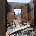 ဒီးမော့ဆိုမြို့နယ် ဒေါငံခါးရပ်ကွက်တွင် စစ်ကောင်စီတပ်ဖွဲ့ဝင်မျာ ထိုးစစ်ဆင်စဉ်က မီးရှို့ဖျက်ဆီးခဲ့သည့် ရပ်ကွက်ရှိ လူနေအိမ်များ