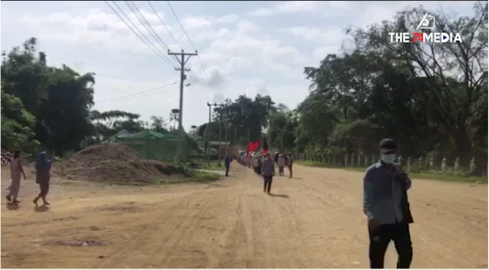 နေ့စဉ်မပြတ်ပြုလုပ်နေသည့် ဖားကန့်မြို့နယ် လုံးခင်းအုပ်စု၏ စစ်အာဏာရှင်စနစ် ဆန့်ကျင်ရေး ပြောက်ကျားသပိတ်