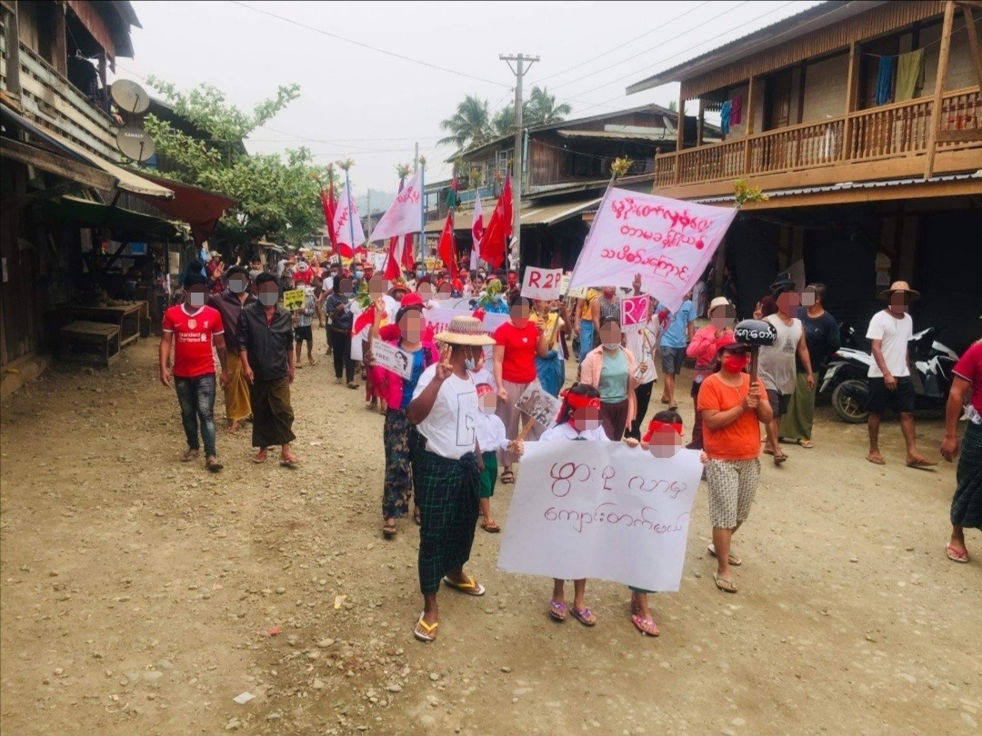 ဖားကန့်မြို့နယ် ဟောင်ပါးကျေးရွာနှင့် တာမခန်မြို့သစ်တို့၏ စစ်အာဏာရှင်စနစ် ဆန့်ကျင်ဆန္ဒပြ လမ်းလျောက်သပိတ်