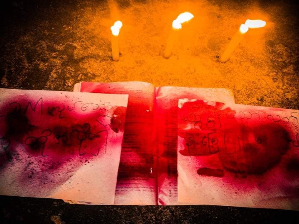 သွေးစွန်းသော ပညာရေး