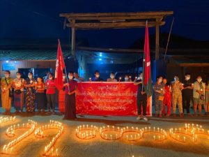 ဖားကန့်မြို့နယ် ဆိုင်းတောင်ကျေးရွာတွင်  စစ်အာဏာရှင်စနစ်ဆန့်ကျင်ရေး ညသပိတ်ကို ဆက်လက်ပြုလုပ်