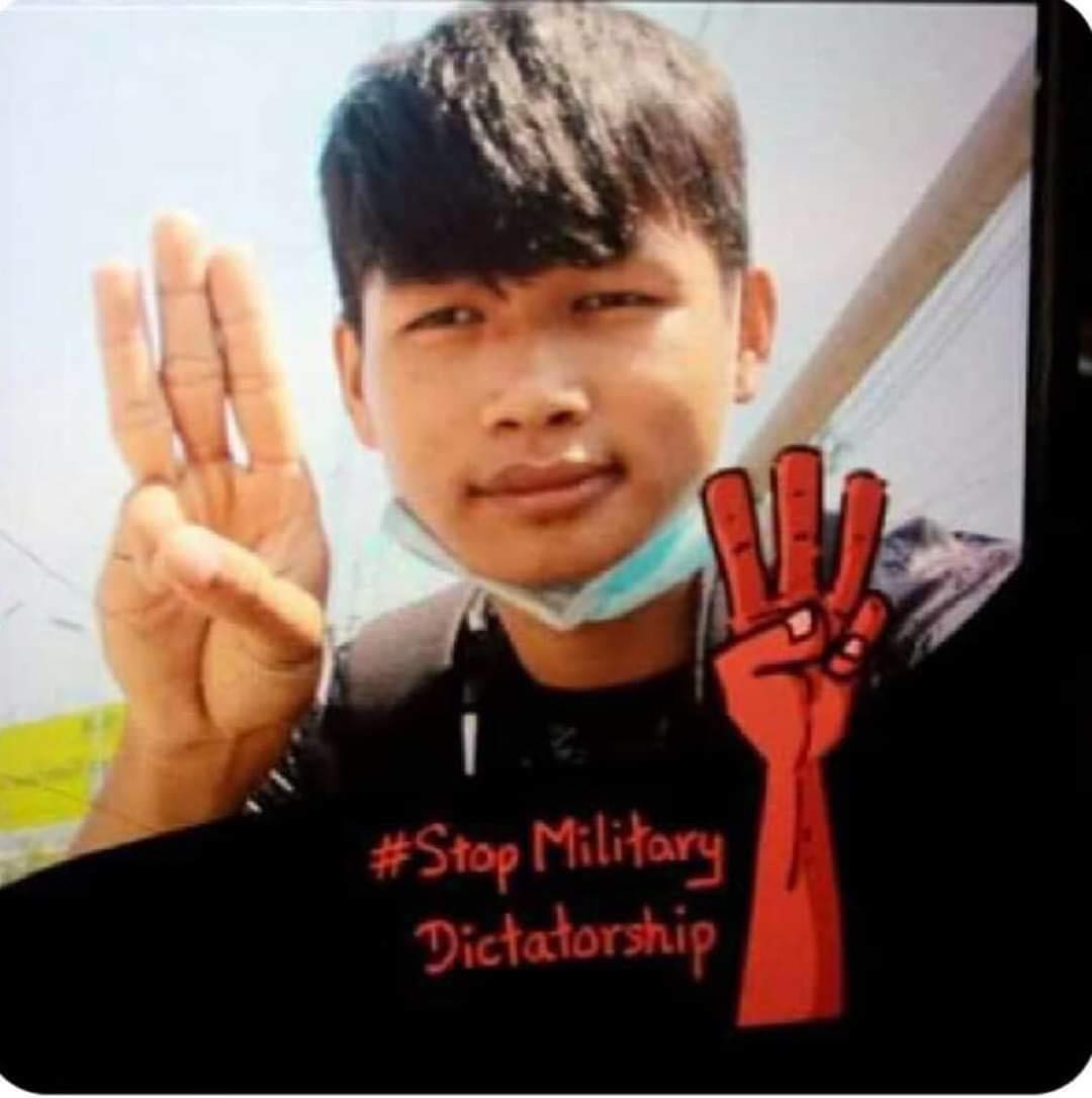 ရဝမ်လူငယ်တစ်ဦး ရန်ကုန်တွင် စစ်အာဏာရှင်ဆန့်ကျင်ရင်း ကျဆုံ