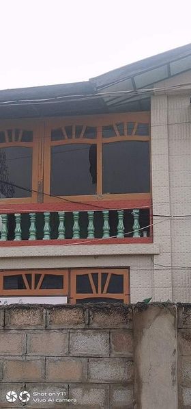 လွိုင်ကော်မြို့နယ်တွင် စစ်ကောင်စီတပ်က လက်နက်ကြီးရမ်းသမ်းပစ်ခတ်ခဲ့သဖြင့် ဒေသခံများ၏ နေအိမ်အချို့ပျက်စီး